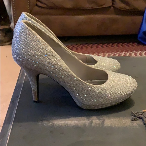 Prom Shoes - Picture 2 of 3